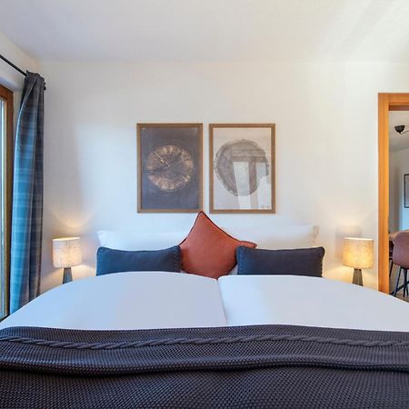 No 8 Bed & Bar Hotel Verbier Bagian luar foto