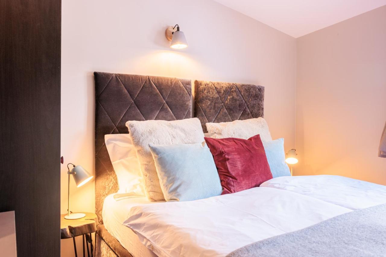 No 8 Bed & Bar Hotel Verbier Bagian luar foto